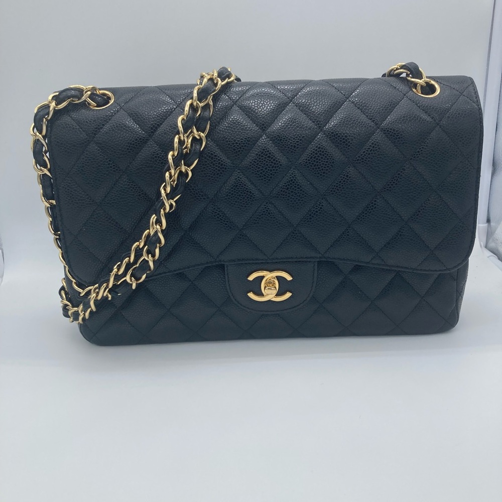 CHANEL CC BLACK QUILTED GOLD HARDWARE CAVIAR JUMBO DOUBLE FLAP CROSSBODY